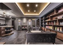 サルーテサロン(salute Salon)/ラグジュアリーな空間