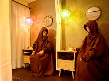 結座 ロータスバリ(Yuiza Lotus Bali)/よもぎ蒸し