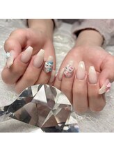 トゥインクリー(Twinkly)/キティちゃんネイル