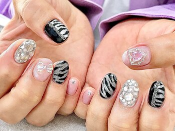 ティーエス ネイル ガーデン(T.S Nail Garden)/ゼブラandパーツ