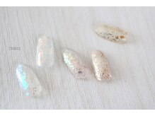 スリー 自由が丘(THREE)/NOVELラメホロシリーズ