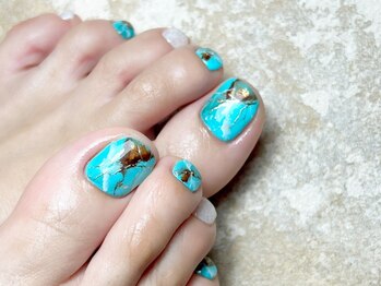 ブリージョ(Brillo)/フットデザイン