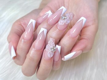 エムネイル(M-Nail)/★フレンチ×フラワーネイル★