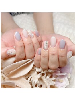 アイカ(Aika)/涼しげきらきらネイル