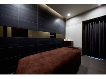 デフィー 福岡天神店/施術ルームへ移動