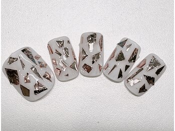 スリール(Sriel)/フット定額8980円