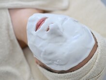 グロワール(Gloire)/７．仕上げの保湿・毛穴引き締め