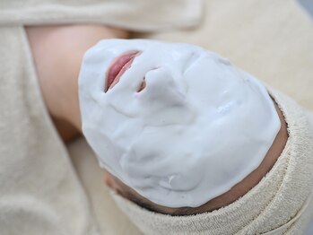 グロワール(Gloire)/7.仕上げの保湿・毛穴引き締め