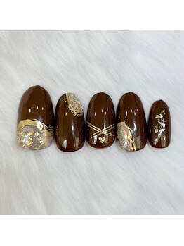 キュント(Qun’t)/ビターチョコのようなネイル