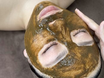 エンルーム(enroom)/剥離なし！ハーブピーリング