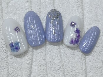 ハニービービー(Honey Bee Bee)/紫陽花ネイル