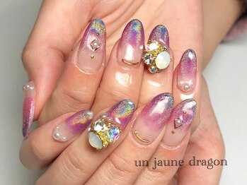 アン ジョーヌドラゴ/ユニコーングラデーションネイル