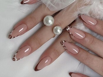 Best Nail 銀座店【ワンホンネイル・スカルプ・パラジェル・上品ジェルネイル】/フレンチヒョウ柄ネイル