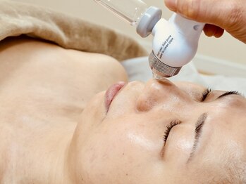 リフェイス(Re:Face)の写真/《結果に繋がる美容を徹底追求》 年齢毛穴の「詰まり」「くすみ」をやさしく浄化。