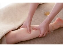 ライトヘナ(light HeNa)/足ツボで軽やかに