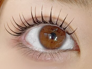 エニーラッシュ(ANYLASH)の写真/【フラットパーマ】フラットラッシュをつけた上からパーマをかける新技術!一度受けたら虜に☆圧倒的目力!