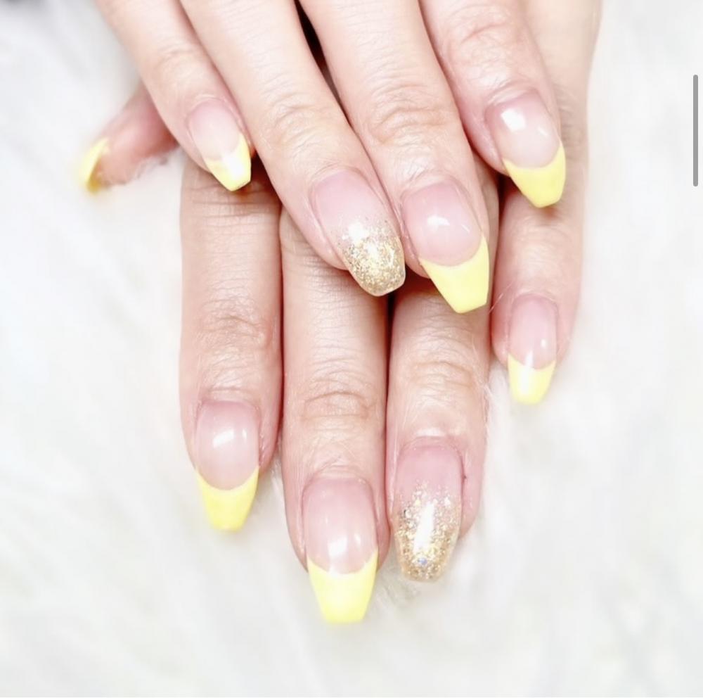 パステルイエロー　ネイルチップ　オーダー　ガラスフレンチ パステルイエロー ネイルチップ オーダー ガラスフレンチ