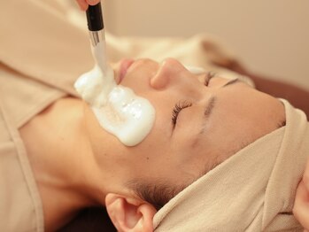 ケリービューティーサロン(kelly beauty salon)の写真/お顔のたるみ、左右差、肌質改善ならおまかせ♪