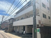 アーチ(arch)/右手側のビルの2Fになります♪