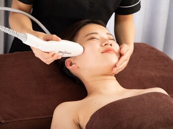 ラディアンスの写真/【最先端シミケアマシン使用★】気になる箇所にピンポイントでアプローチ!くすみのない肌へ導きます◎