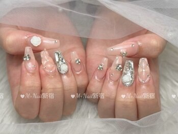 エムプラスネイル 新宿(M+Nail)/長さ出し★持ち込み