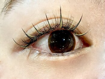 キャッツアイ東京 新宿店(Cat's eye TOKYO)/網紅マツエク×ポイントカラー