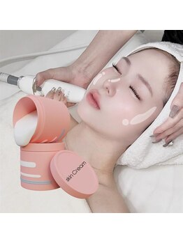 マッチモア(much more)の写真/“ 毛穴洗浄に＋αお顔脱毛で肌管理 ”