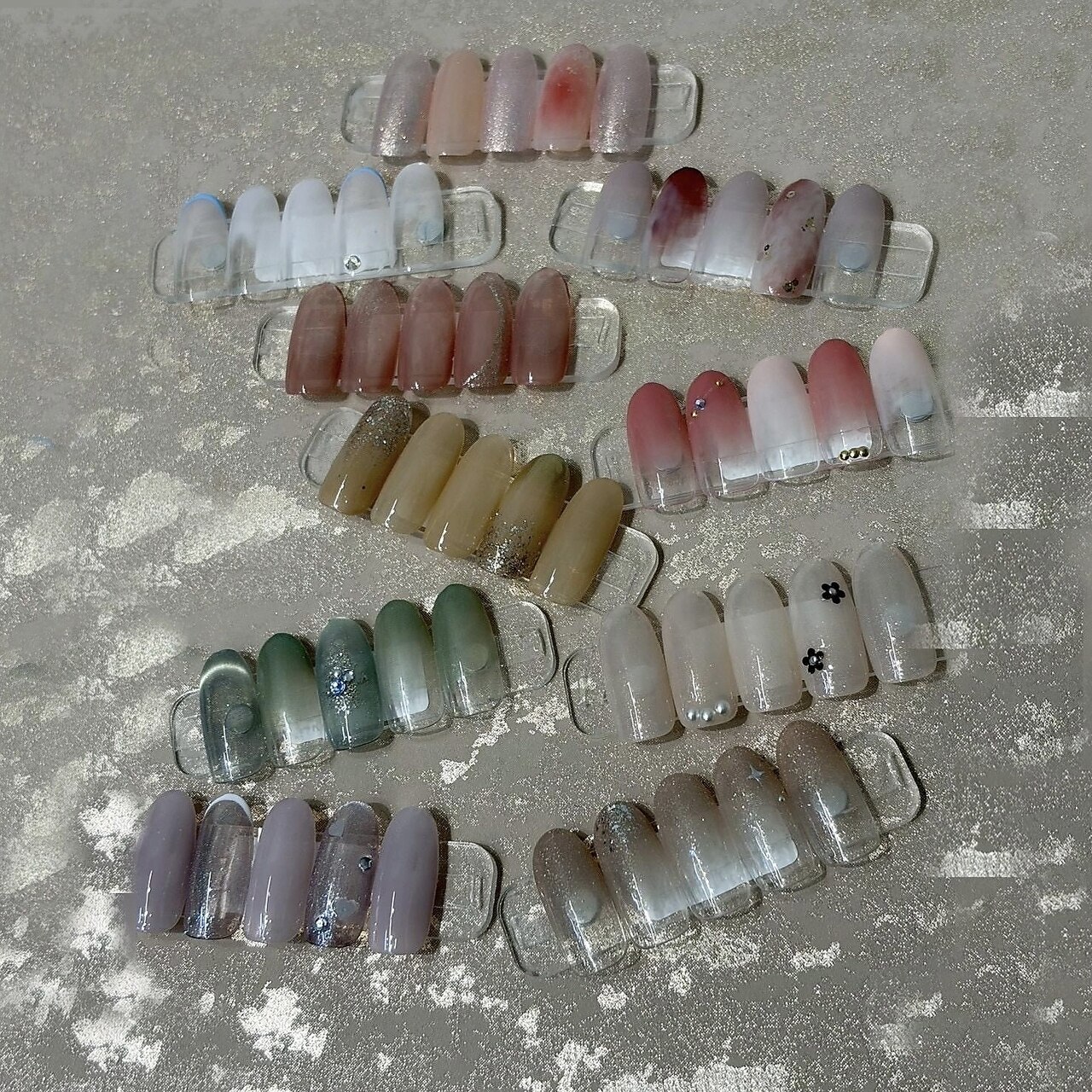 【全員】シンプルなアートと肌馴染みカラー使用【オフィスネイル】\7000