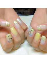 アッシュネイル(Ash nail)/春　イエロー×ハートネイル