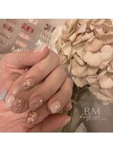 ビューティームーン(beauty moon)/ショートにも大人可愛デザイン