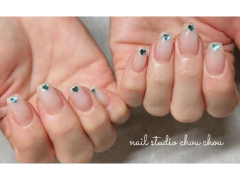 ネイルアンドアイラッシュスタジオ シュシュ(chouchou)/ハートホロ×ワンカラー