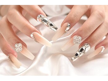 ネイルサロンラグジュアリー 梅田店(LUXURY)/