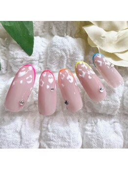 8月大人可愛いおでかけネイル