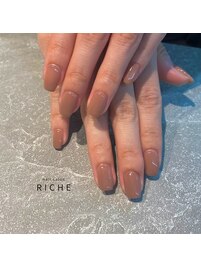 秋にお勧めピンクブラウンネイル