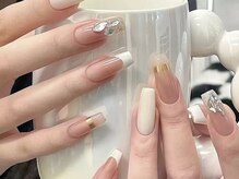 ラメール(La mer)/白フレンチネイル
