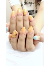 ネイルサロンアンドジュエリー アリュール(ALLURE)/夏はビタミンカラーで♪