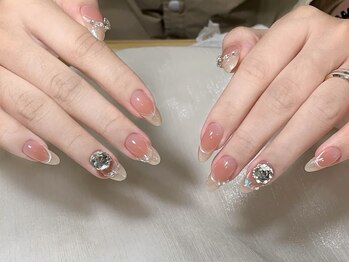 やさしい雰囲気ネイル