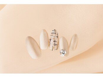 エムスラッシュ ネイル センター北店(M.SLASH)/ツィードネイル+キラキラ