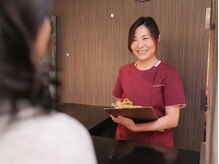 我楽 南浦和の雰囲気（お客様のお悩みをお聞きし、最適なコースをご提案◎マッサージ）