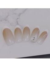 エムズネイル(M's Nail.)/ベース入りフレンチ