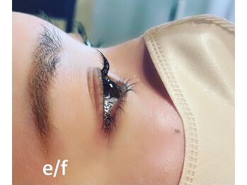 エフ(e/f)/パリジェンヌラッシュリフト