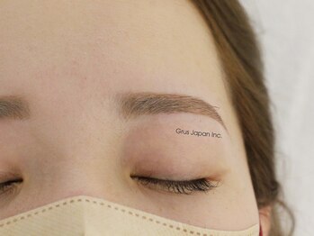 geNe 'n GRUS(ジーン アンド グルス)/美眉スタイリング