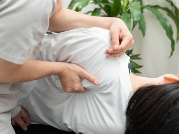 h&h八王子ユーロードの鍼灸整骨院 整体院の写真/【安心の半個室】女性特有の悩みへ、お得なクーポンご用意☆自立神経の乱れや悪姿勢へ効果的にアプローチ！