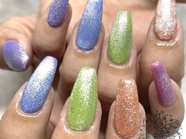 カラフルマグネットネイル