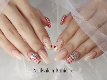 リュミエール(Lumiere)/千鳥柄バレンタインネイル