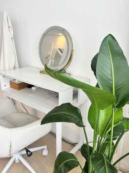 コニワ(528hz)/お化粧やセルフケアはコチラで