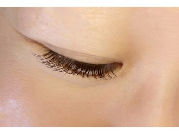 ラナ ネイルアンドアイラッシュ(Lana.)/ブラウンカラーフラットラッシュ