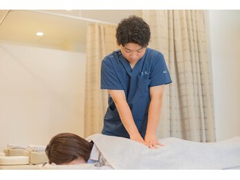 北越谷しんあい整骨院/腰の施術