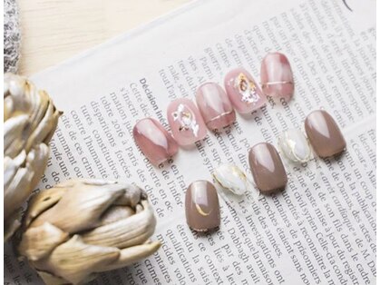 ロジェネイルバイリリィ(ROJE NAIL by Lilie)の写真