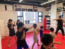 セミパーソナル キックボクシング ターゲット シブヤ(TARGET SHIBUYA)/キッズクラス